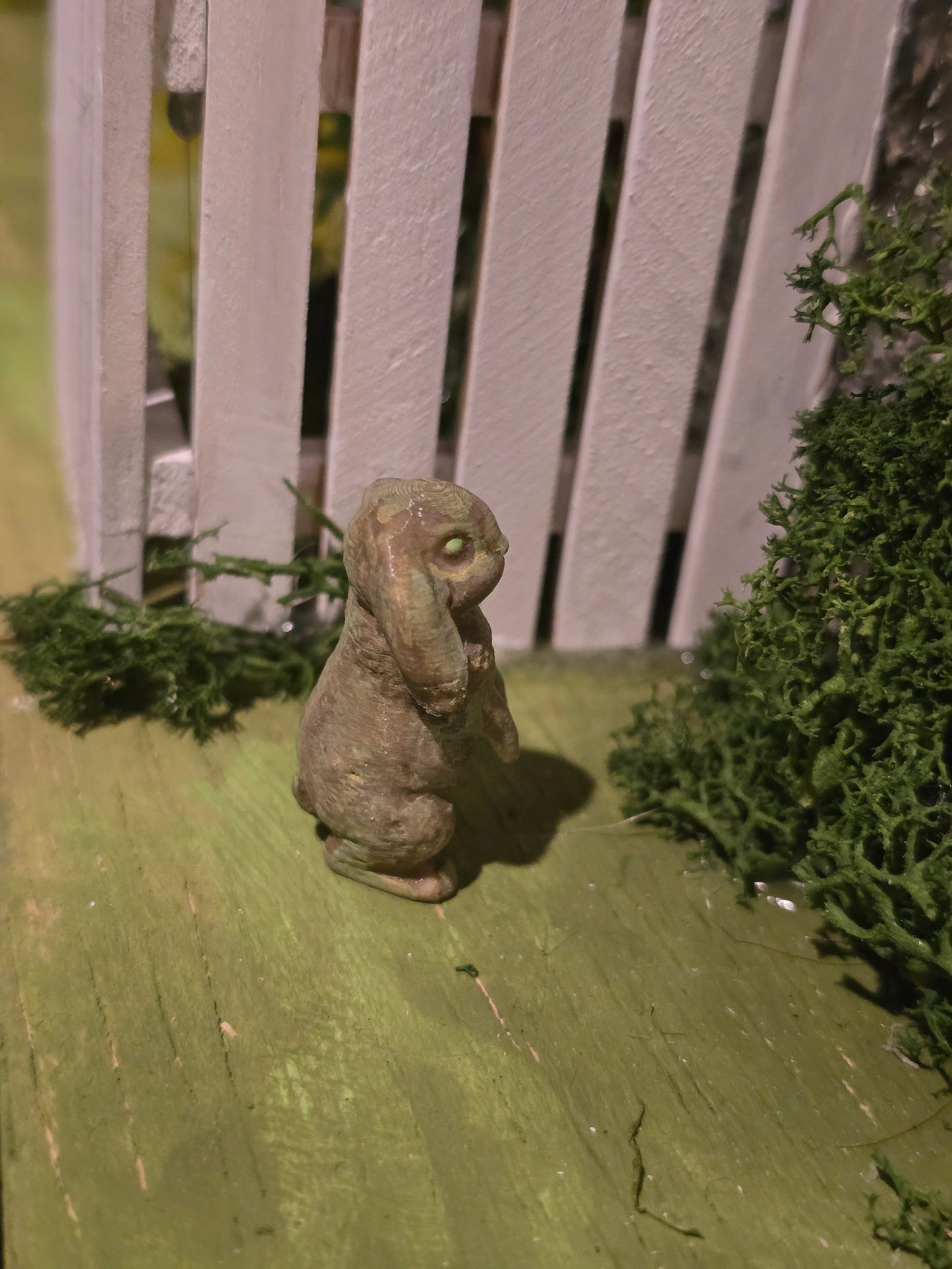 Dollhouse 1:12 bunny , old world, classic dollhouse accessory